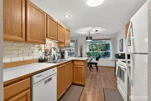 4118 212th St SW, Mountlake Terrace, WA 98043 - Photo 6