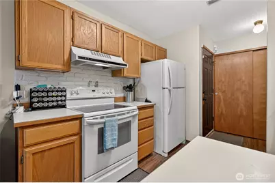 4118 212th Street SW #101C, Mountlake Terrace, WA 98043 - Photo 4