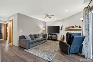 4118 212th St SW, Mountlake Terrace, WA 98043 - Photo 10