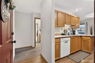 4118 212th St SW, Mountlake Terrace, WA 98043 - Photo 2