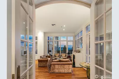 2801 1st Avenue #113, Seattle, WA 98121 - Photo 4