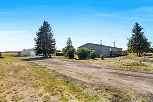 749 NE North Ave, Wilbur, WA 99185 - Photo 2