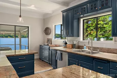 26321 Pillsbury Road SW, Vashon, WA 98070 - Photo 10