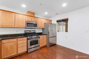 4122 214th St SW, Mountlake Terrace, WA 98043 - Photo 10
