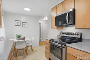 1312 N 171st St, Shoreline, WA 98133 - Photo 16