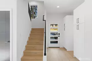 10702 Linden Ave N, Seattle, WA 98133 - Photo 16