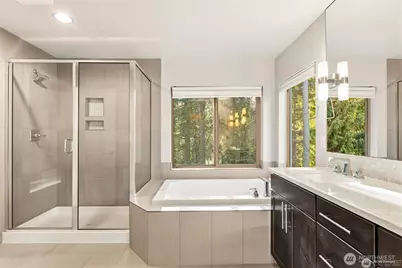 12055 SE May Creek Park Drive, Newcastle, WA 98056 - Photo 14