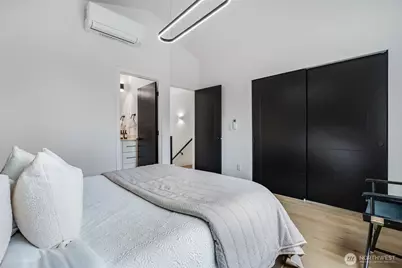 904 N 107th Street, Seattle, WA 98133 - Photo 18