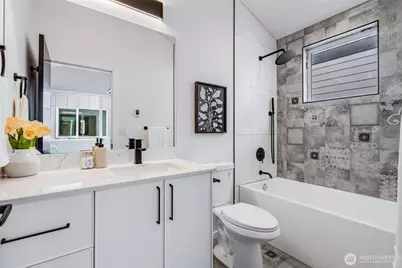 904 N 107th Street, Seattle, WA 98133 - Photo 22