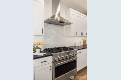 9207 NE 175th Street #A, Bothell, WA 98011 - Photo 10