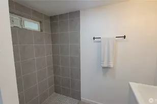 11517 155th Ave SE, Renton, WA 98059 - Photo 10