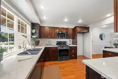 11002 SE 220th Place, Kent, WA 98031 - Photo 4