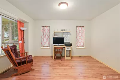 22419 Bluewater Drive SE, Yelm, WA 98597 - Photo 4