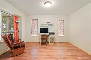 22419 Bluewater Dr SE, Yelm, WA 98597 - Photo 4