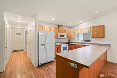 22419 Bluewater Drive SE, Yelm, WA 98597 - Photo 10