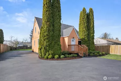 749 4th Avenue N, Kent, WA 98032 - Photo 2