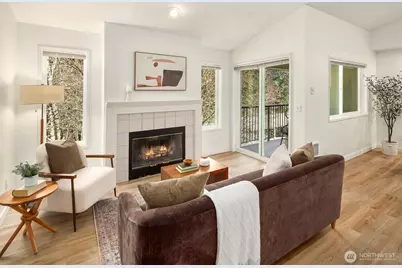 6527 200th Street SW #303, Lynnwood, WA 98036 - Photo 1