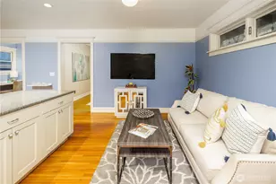 2343 Federal Ave E, Seattle, WA 98102 - Photo 14