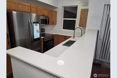 11203 6th Avenue E, Tacoma, WA 98445 - Photo 6