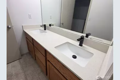 11203 6th Avenue E, Tacoma, WA 98445 - Photo 22