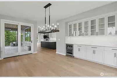 4615 52nd Avenue S, Seattle, WA 98118 - Photo 8