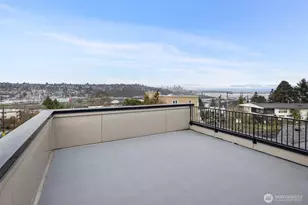 2409 W Boston St, Seattle, WA 98199 - Photo 32