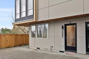 2409 W Boston St, Seattle, WA 98199 - Photo 28