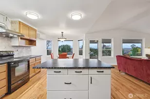 1518 Carol St, Camano Island, WA 98282 - Photo 18