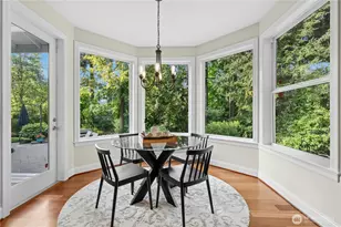 10806 SE 16th St, Bellevue, WA 98004 - Photo 4