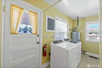 2121 5th Street, Bremerton, WA 98312 - Photo 16