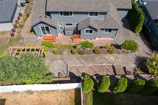 850 Waters Watch Rd, Kalama, WA 98625 - Photo 2