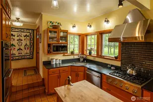 472 Redtail Ln, Lopez Island, WA 98261 - Photo 6