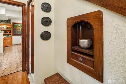 3939 Meridian Avenue N, Seattle, WA 98103 - Photo 14