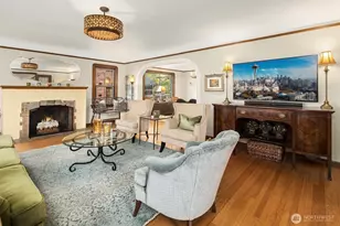 3939 Meridian Ave N, Seattle, WA 98103 - Photo 4