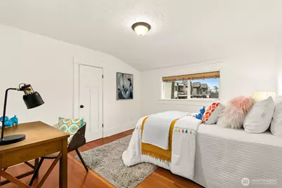 4207 SW Manning St, Seattle, WA 98116 - Photo 16