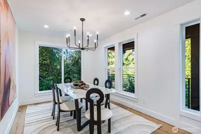 10661 Forbes Creek Drive, Kirkland, WA 98033 - Photo 8