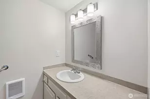 715 N Garden St, Bellingham, WA 98225 - Photo 32