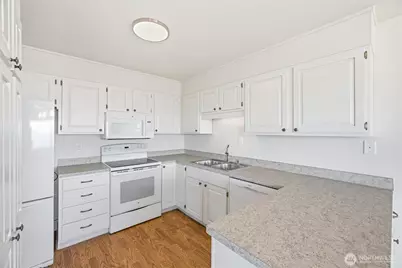 715 N Garden Street #502, Bellingham, WA 98225 - Photo 14