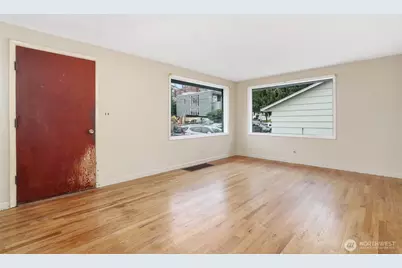 7115 44th Avenue SW, Seattle, WA 98136 - Photo 4