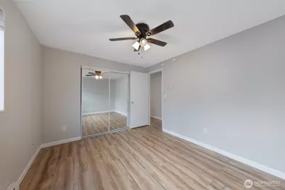 361 Earlington Avenue SW, Renton, WA 98057 - Photo 14