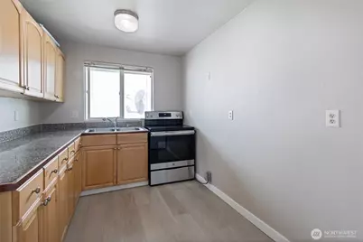 361 Earlington Avenue SW, Renton, WA 98057 - Photo 22