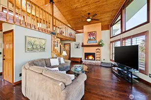 5322 S Island Dr E, Bonney Lake, WA 98391 - Photo 12