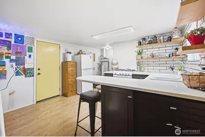 17 E 13th Ave, Kennewick, WA 99336 - Photo 4