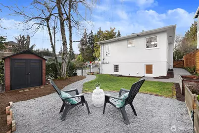 4001 NE 57th Street, Seattle, WA 98105 - Photo 18