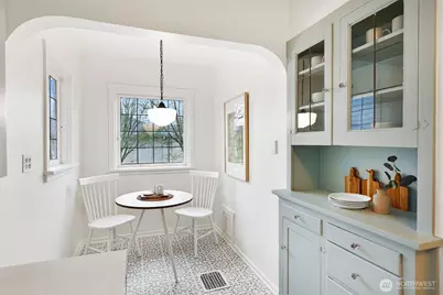 4001 NE 57th Street, Seattle, WA 98105 - Photo 10