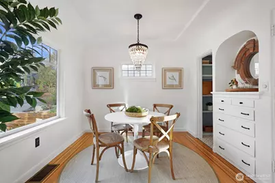 4001 NE 57th Street, Seattle, WA 98105 - Photo 6