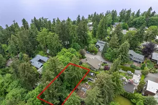 73 Xx SE 38th St, Mercer Island, WA 98040 - Photo 1