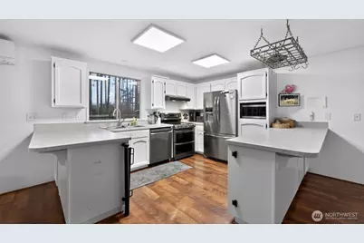 2270 Wellman Place, Oak Harbor, WA 98277 - Photo 6