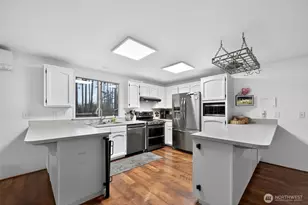 2270 Wellman Pl, Oak Harbor, WA 98277 - Photo 6