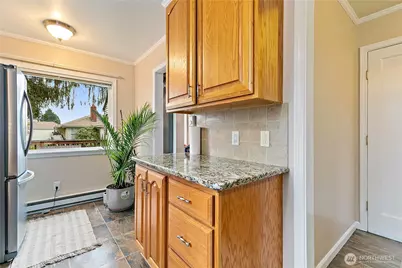 111 E Cindy Road, Centralia, WA 98531 - Photo 8